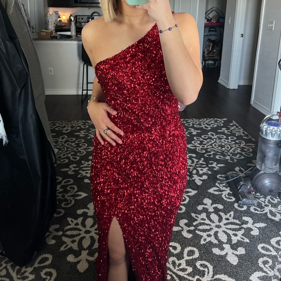 Sherri Hill #12580 in Red Size 0 - Picture 7 of 7